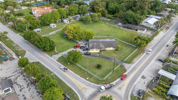 12201 SW 47th St, Unincorporated Dade County, Florida 33175, image 1