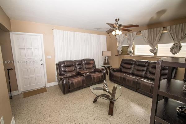 Central Heights, 9301 SW 37th St, Westchester, Florida 33165, image 3
