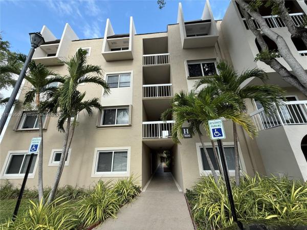 Village Of Kings Creek, 7800 Camino Real #H-411, Glenvar Heights, Florida 33143, image 2