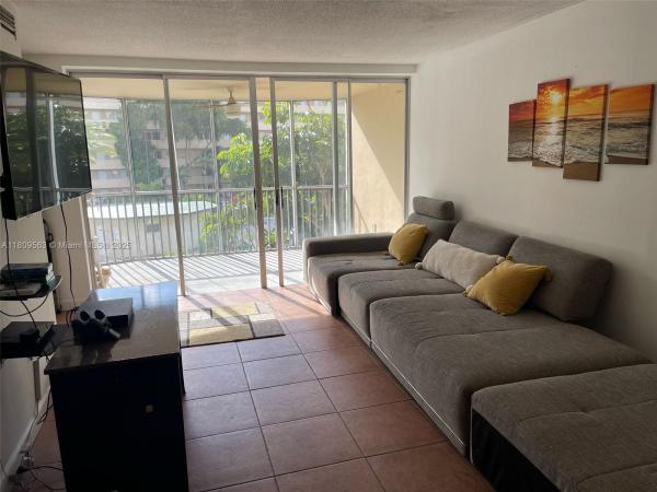 1770 NE 191st St #316-1, Unincorporated Dade County, Florida 33179, image 1