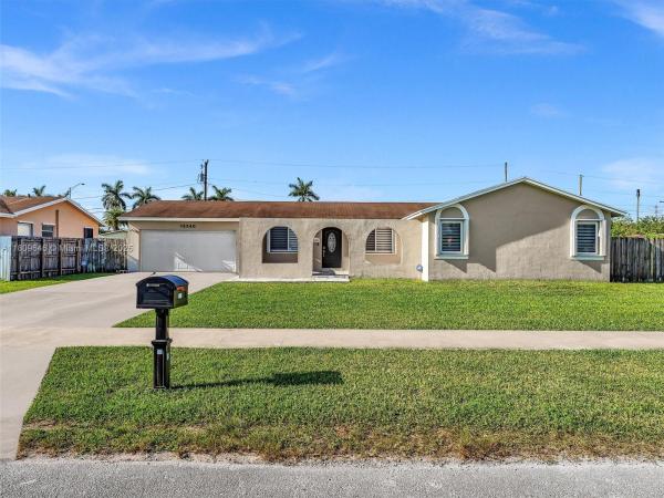 Pleasure South, 14340 SW 287th St, Leisure City, Florida 33033, image 2