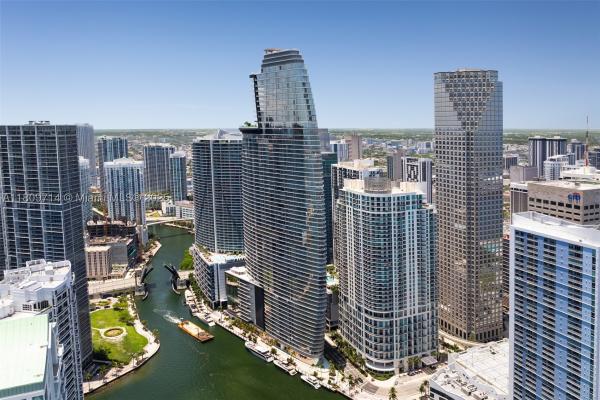 300 Biscayne Blvd Way #5205W, Miami, Florida 33131, image 1