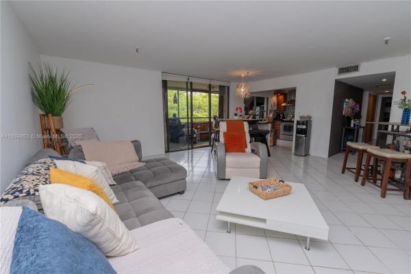 Coco Wood, 665 NE 195th St #419, Ives Estates, Florida 33179, image 2