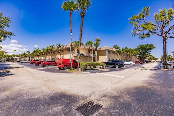 Village Park At Oakland, 5156 NE 6th Ave #227, Oakland Park, Florida 33334, image 1