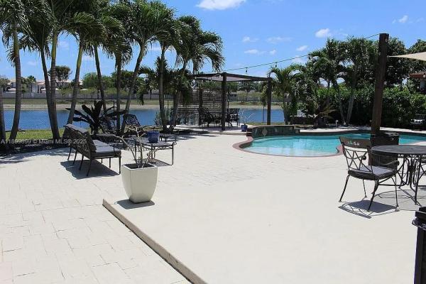 16272 SW 42nd Ter, Unincorporated Dade County, Florida 33185, image 1