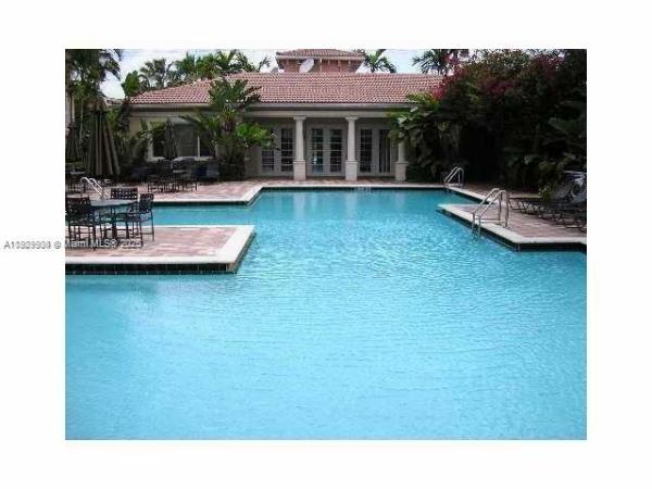 Village East, 2039 SE 10th Ave #513, Fort Lauderdale, Florida 33316, image 1