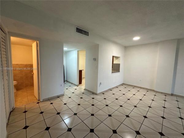 Apollo, 1130 11th St #4J, Miami Beach, Florida 33139, image 1