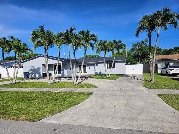 Bel Aire, 19115 Bel Aire Dr, Cutler Bay, Florida 33157, image 1