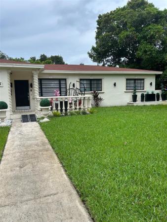1035 NE 172nd Ter, Miami, Florida 33162, image 1
