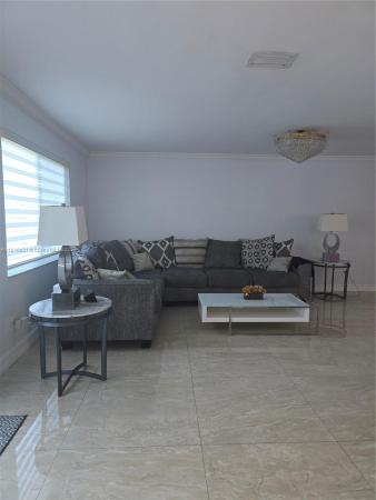 Bilbao Estates, 520 SW 90th Ct, Fountainebleau, Florida 33174, image 2