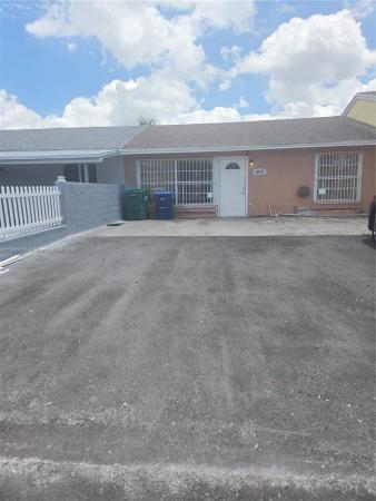 Kings Gardens, 4479 NW 185th St, Miami Gardens, Florida 33055, image 2