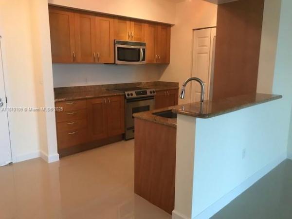 Duo West, 1745 E Hallandale Beach Blvd #2405W, Hallandale Beach, Florida 33009, image 1