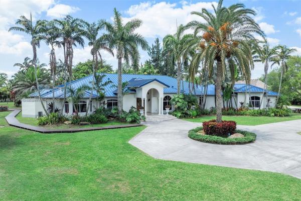 15960 SW 250th St, Unincorporated Dade County, Florida 33031, image 1