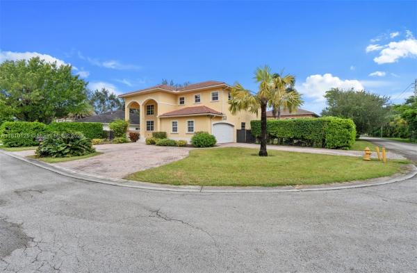 10733 SW 97th Ter, Unincorporated Dade County, Florida 33176, image 1