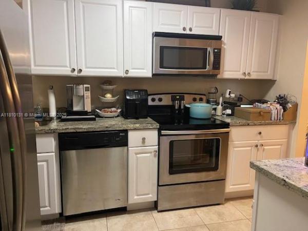 Villas At Meadow Lakes, 1256 S Military Trl #924, Deerfield Beach, Florida 33442, image 2