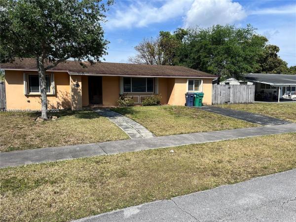 Fairway Park, 16320 SW 100th Ct, Kendall, Florida 33157, image 3