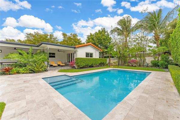 Bay Heights, 259 E Shore Dr E, Miami, Florida 33133, image 1