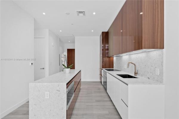 2655 S Bayshore Dr. #705, Miami, Florida 33133, image 3