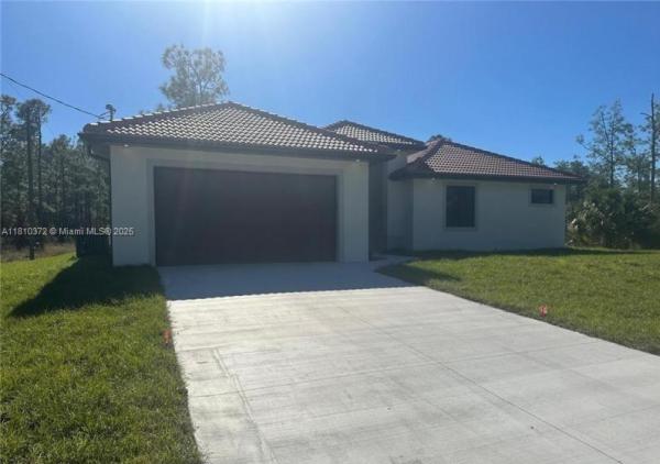 2002 E 13th St, Lehigh Acres, Florida 33972, image 2