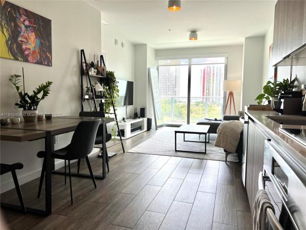 Le Parc At Brickell, 1600 SW 1st Ave #813, Miami, Florida 33129, image 2