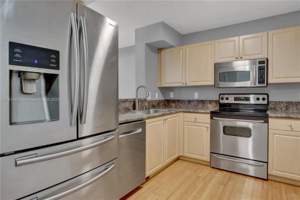 Sheridan Beach Club, 609 E Sheridan St #108, Dania Beach, Florida 33004, image 1
