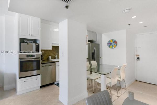 The Decoplage, 100 Lincoln Rd #827, Miami Beach, Florida 33139, image 3
