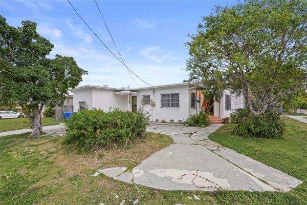 Baldusrol, 851 NW 21st Ave, Miami, Florida 33125, image 3