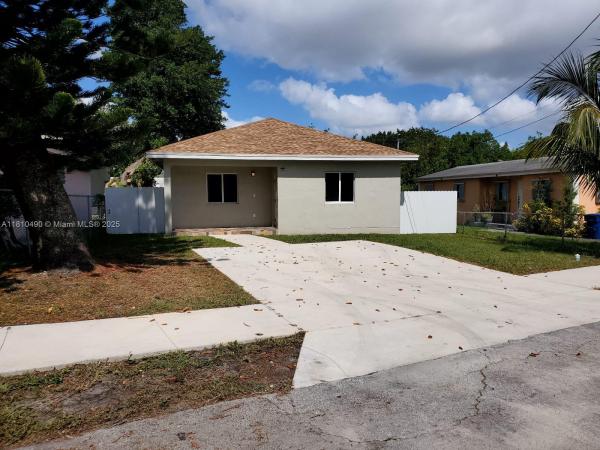 Orange Ridge Court, Brownsville, Florida 33142, image 3