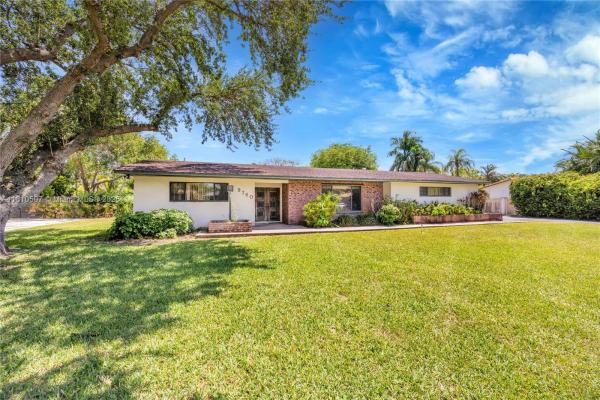 Fleeman Estates, 9760 SW 119th St, Kendall, Florida 33176, image 3