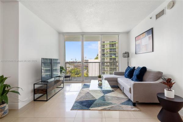 Opera Tower, 1750 N Bayshore Dr #1611, Miami, Florida 33132, image 1