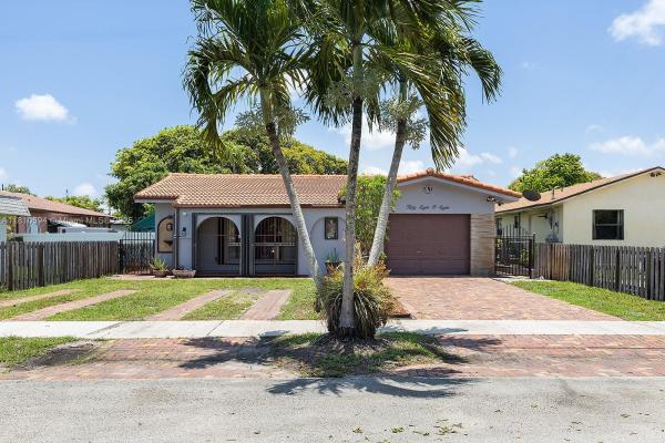 Hollywood Beach Gardens, 5808 Polk St, Hollywood, Florida 33021, image 1