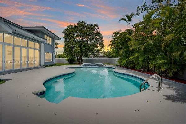 Windemere Woode, 7201 SW 84th Pl, Glenvar Heights, Florida 33143, image 3