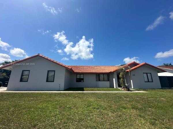 18781 SW 294th Ter, Unincorporated Dade County, Florida 33030, image 1