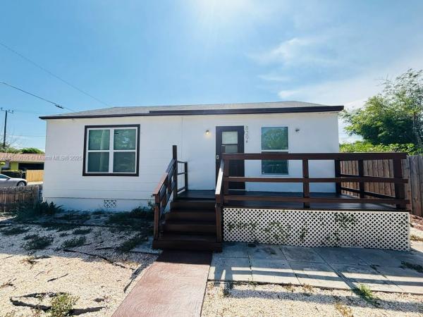 Lake Worth Town, 829 S L St #A, Lake Worth Beach, Florida 33460, image 1