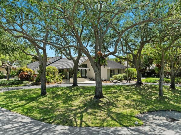 Pine Bay Estates South, 7350 SW 154th Ter, Palmetto Bay, Florida 33157, image 1