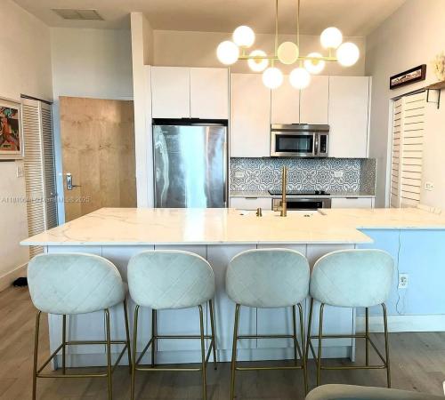 Vizcayne North, 244 Biscayne Blvd #301, Miami, Florida 33132, image 1