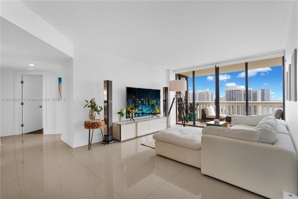 1000 Island Boulevard, 1000 W Island Blvd #2508, Aventura, Florida 33160, image 2