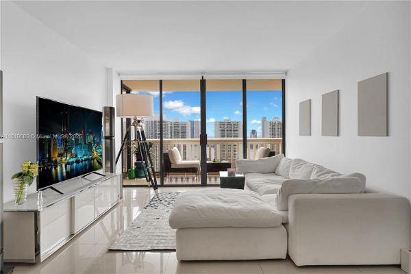 1000 Island Boulevard, 1000 W Island Blvd #2508, Aventura, Florida 33160, image 3