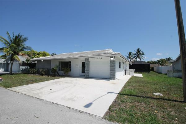 Westwood 17, 7204 NW 76th Dr, Tamarac, Florida 33321, image 1