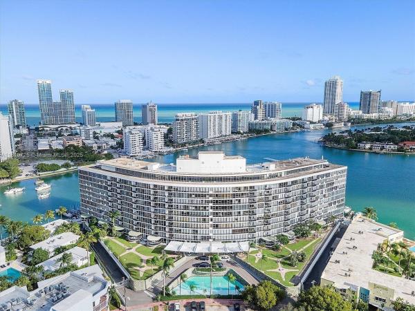 King Cole, 900 Bay Dr #1009, Miami Beach, Florida 33141, image 1