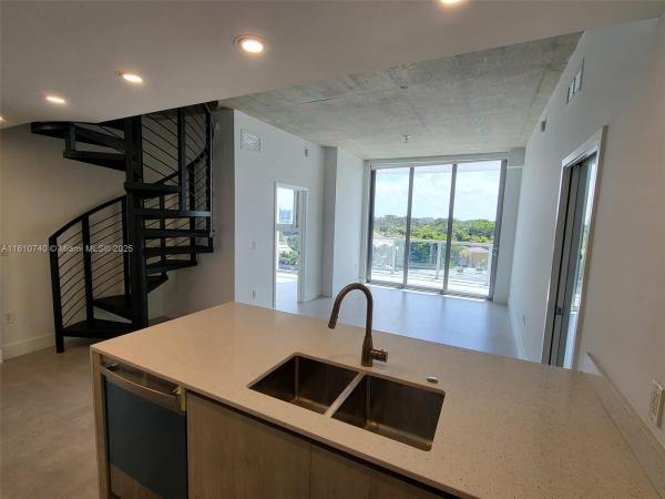 The Highlands, 13800 Highland Dr #PH2, North Miami Beach, Florida 33181, image 1