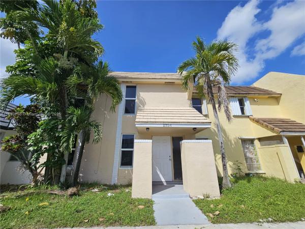 Tam O'Shanter Villas, 1354 Seaview, North Lauderdale, Florida 33068, image 2
