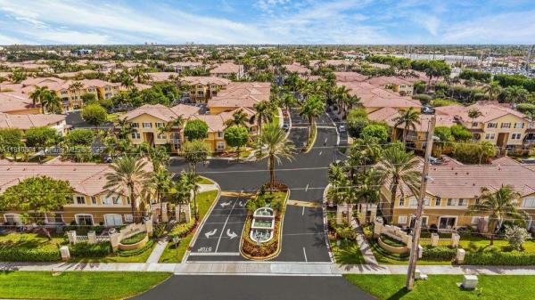 8980 W Flagler St #202, Miami, Florida 33174, image 1