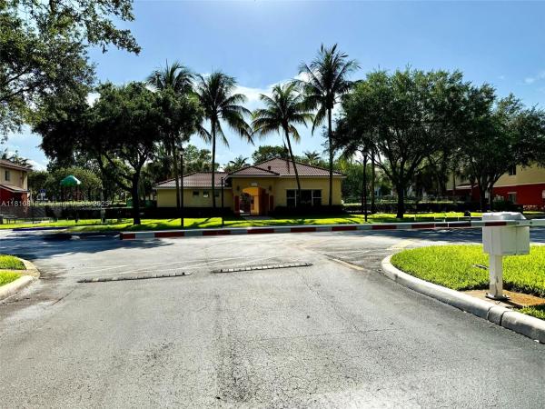 Villas Of Palomino, 3340 Palomino Dr #211-2, Davie, Florida 33024, image 1