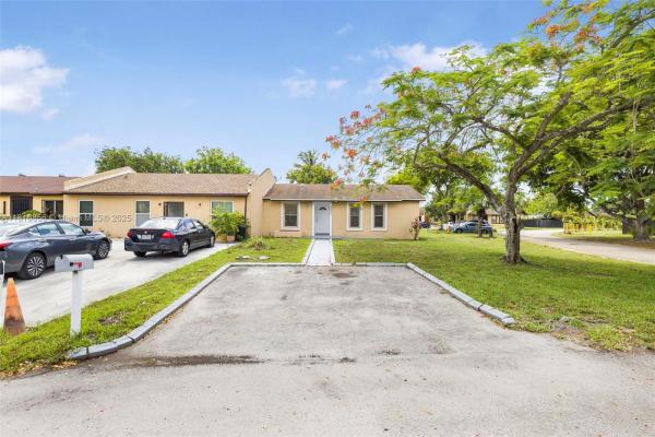 Leslie Estates, 20451 NW 29th Pl, Miami Gardens, Florida 33056, image 2