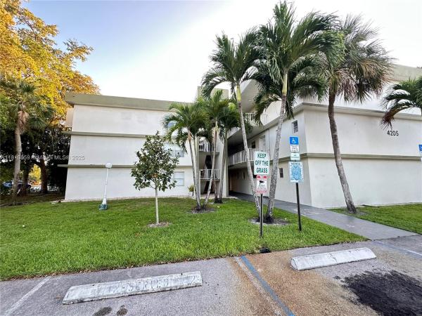 Spring Crest, 4205 N University Dr #308, Sunrise, Florida 33351, image 1