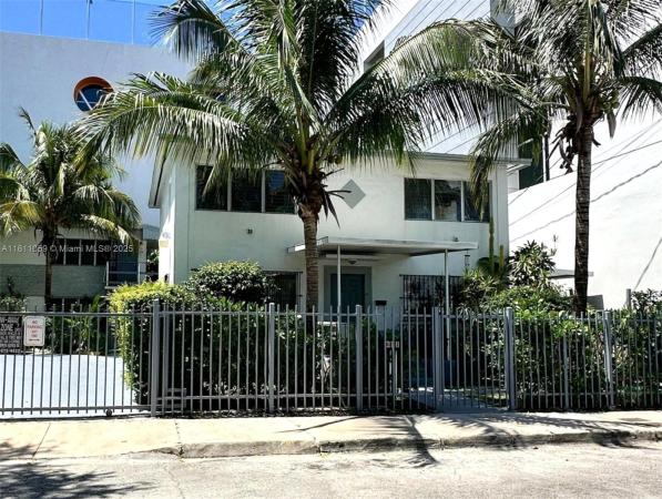 East Little Havana, 364 SW 11th St, Miami, Florida 33130, image 1