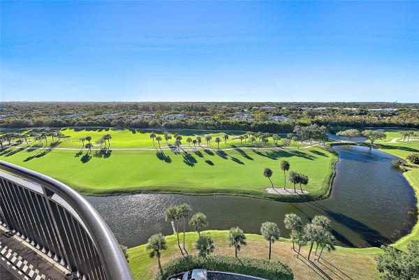 Parliament East, 2427 Presidential Way #PH-1, West Palm Beach, Florida 33401, image 3