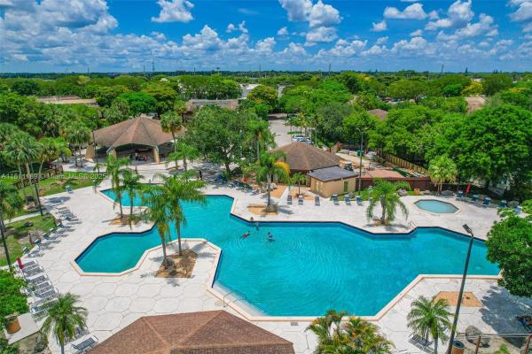 Snapper Village, 6967 SW 115th Pl, Kendall, Florida 33173, image 2