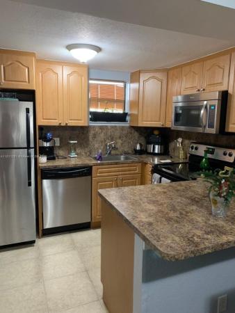 Las Vistas At Doral, 8290 Lake Dr #502, Doral, Florida 33166, image 1